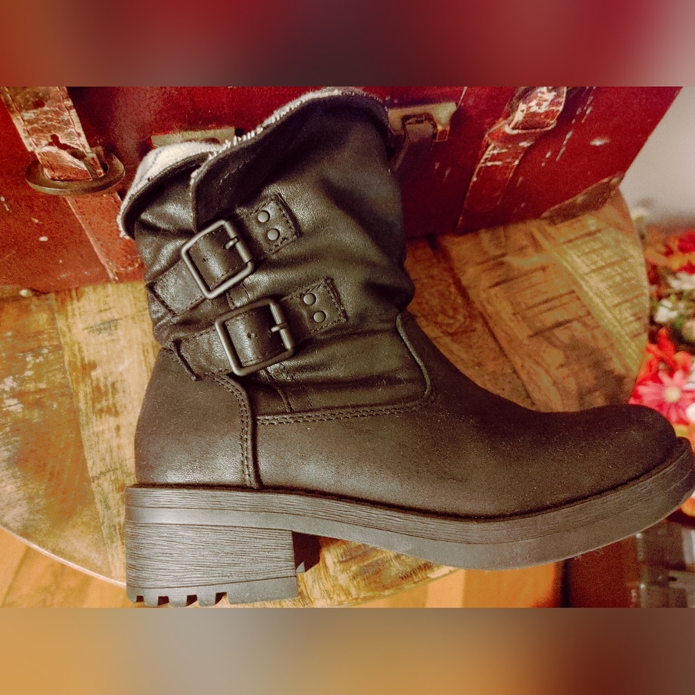 Boots Womens 6.5